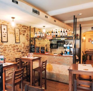 Mesas, sillas taburetes para hogar, bar, salon