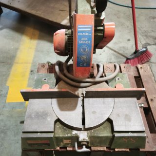 Ingletadora Trifásica para Madera Ein Port.