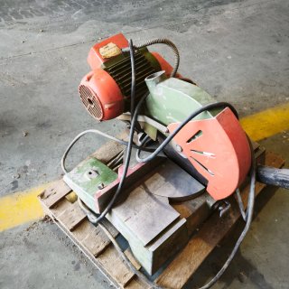 Ingletadora Trifásica para Madera Ein Port.