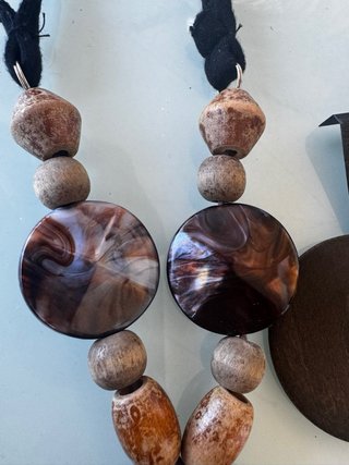 Set collana e orecchini L'Oréal