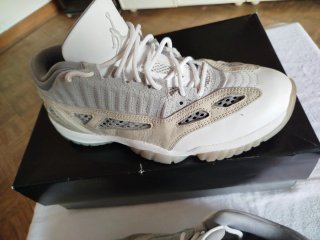 Air Jordan 11 Retro Low IE Talla 41