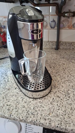 Calentador Automático agua  en 3 segundos dispensa