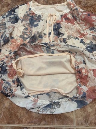Blusa floral manga larga