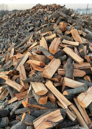 Leña para chimenea o barbacoa