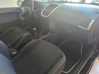 Peugeot 206 + 1.1 60cv