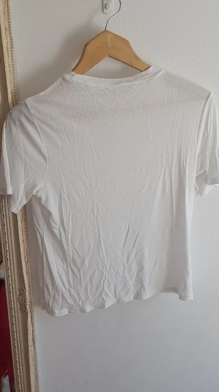 Camiseta blanca de manga corta