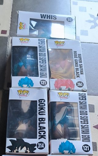 Lote 5 funko caja dañadas dragon ball NOBAJO