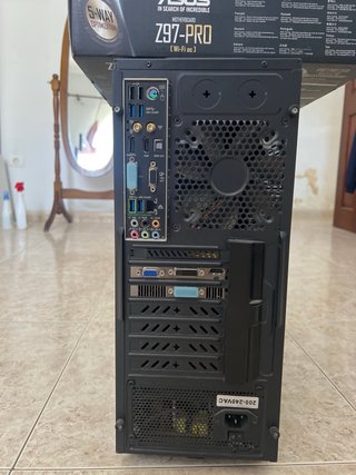 Torre PC AeroCool Negra
