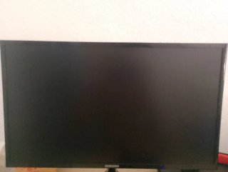 PS4 Slim 1TB  + Monitor + GTA 5 + FIFA 20