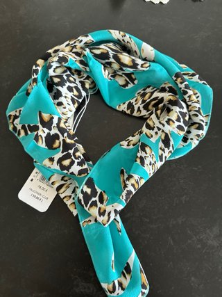 Foulard in seta nuovo Falconeri