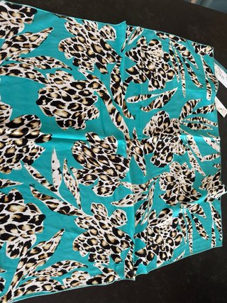 Foulard in seta nuovo Falconeri