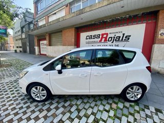 Se Vende Monovolumen Opel Meriva 1.4 Pegatina “C”