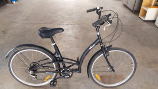 Bicicleta BTwin Negra Urbana