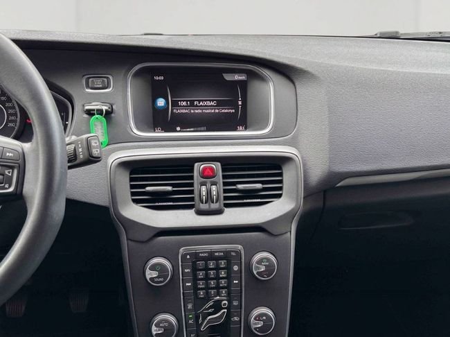 Volvo S40 2019, foto 14