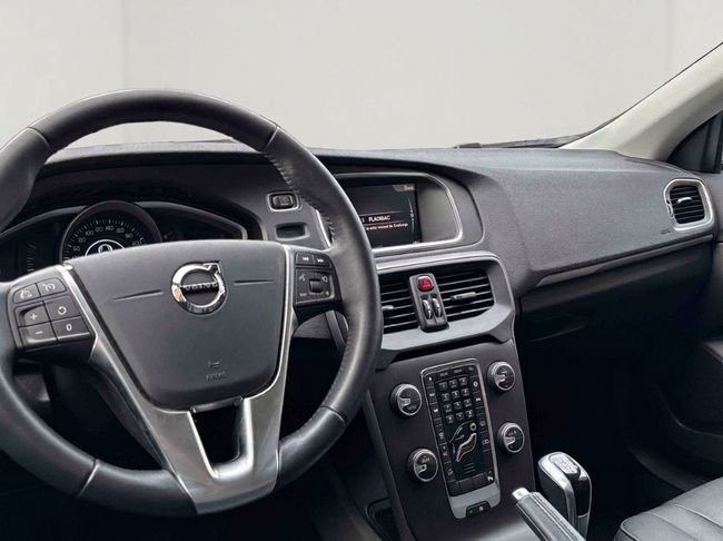Volvo S40 2019, foto 18
