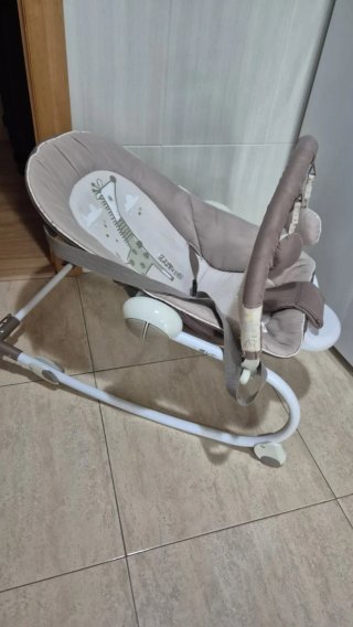Hamaca reclinable y acolchada para bebé