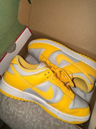 Nike Dunk Amarillas y Blancas Talla 37