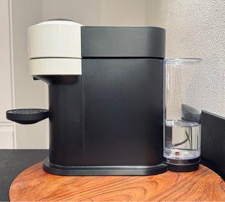 Macchina Caffè Nespresso Vertuo Next
