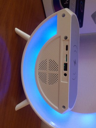 Altavoz Carga Inalámbrica LED BT-3401