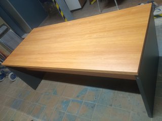 Mesa de oficina amplia 180x80 cm
