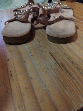 Sandalias planas con bolas plateadas T.38