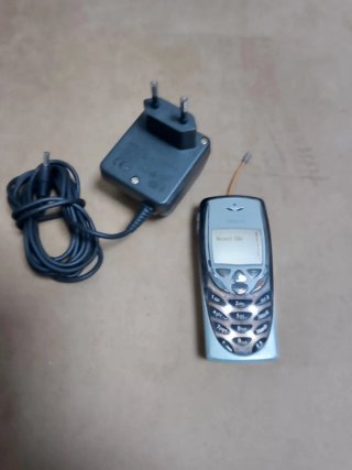 Nokia 8310 libre amarillo/plata