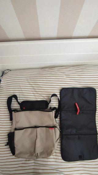 Bolso cambiador Skip Hop + cambiador