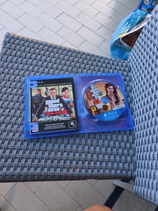Grand Theft Auto V Premium Edition PS4