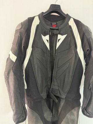 Mono Dainese 2 piezas cuero
