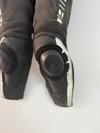 Mono Dainese 2 piezas cuero