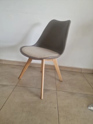 Mesa de comedor y sillas