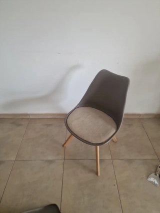 Mesa de comedor y sillas