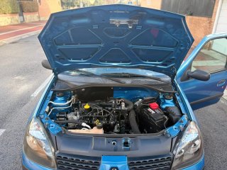 Renault Clio 2003