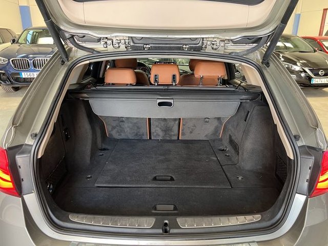 BMW Serie 3 318i Touring