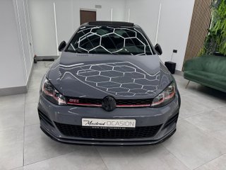 Volkswagen Golf GTI TCR 2.0 TSI 213kW(290CV) DSG
