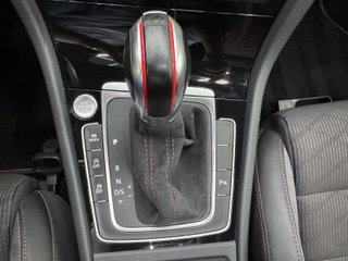 Volkswagen Golf GTI TCR 2.0 TSI 213kW(290CV) DSG