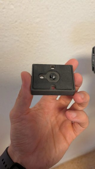 Canon EOS 1200D + Objetivo + Zapata