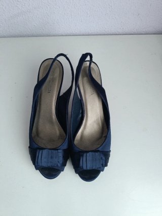 Zapatos de tacón azul marino talla 38