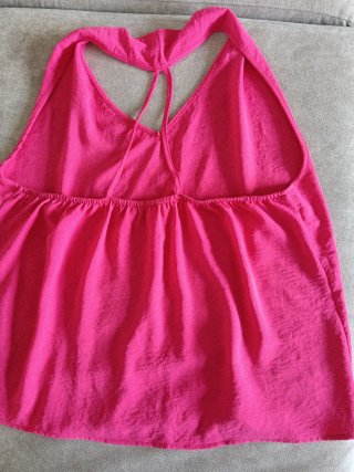 Blusa rosa sin mangas