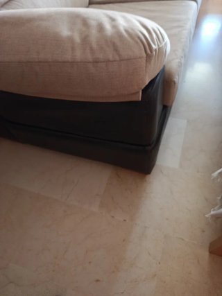 Sofá de tela  y polipel beige y marrón