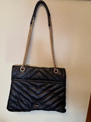 Bolso Parfois acolchado negro
