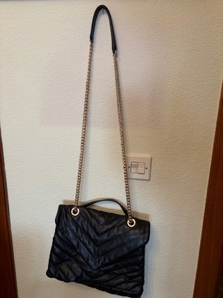 Bolso Parfois acolchado negro