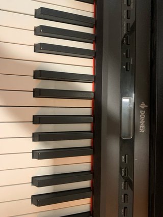 Piano Donner DEP-20 con pedal y patas