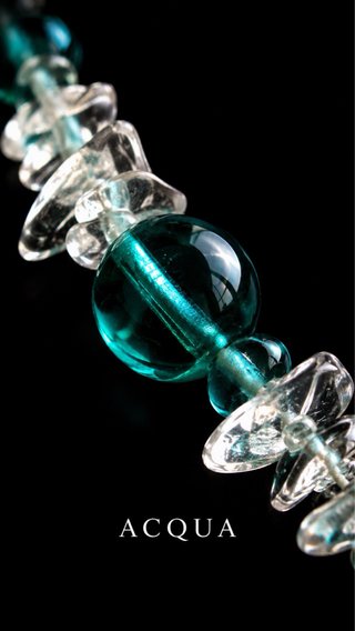 Parure vintage: collana e orecchini in vetro