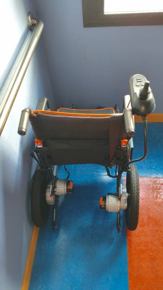 Silla de ruedas eléctrica en garantía