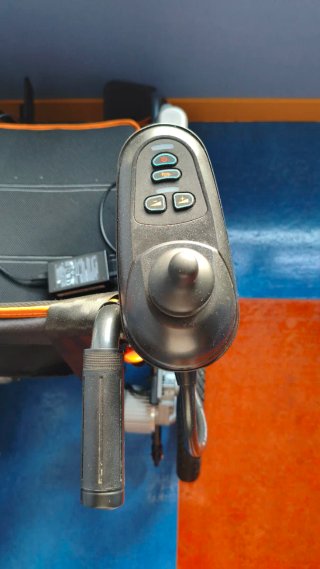 Silla de ruedas eléctrica en garantía