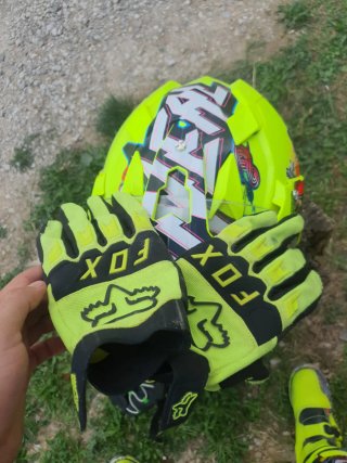 Casco y guantes moto Enduro/Motocross