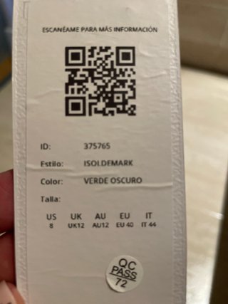 Vestido de fiesta verde con pedrería