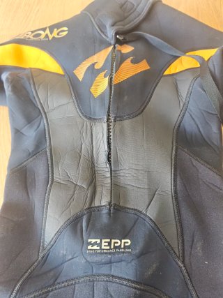 Neopreno Billabong corto, talla xs