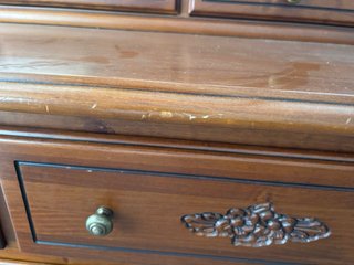 Mueble tocador de madera con espejo + 2 mesitas